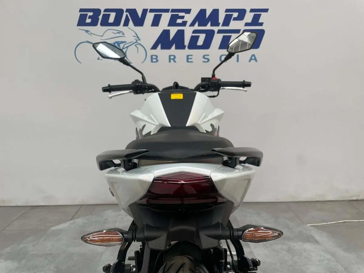 Sym NH 125 Xcion (2021 - 25) (11)