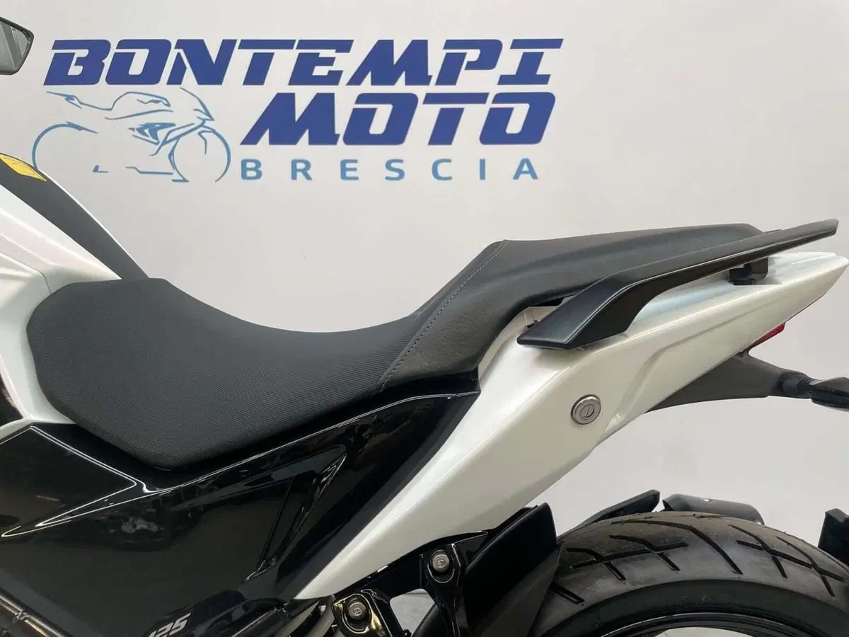 Sym NH 125 Xcion (2021 - 25) (12)
