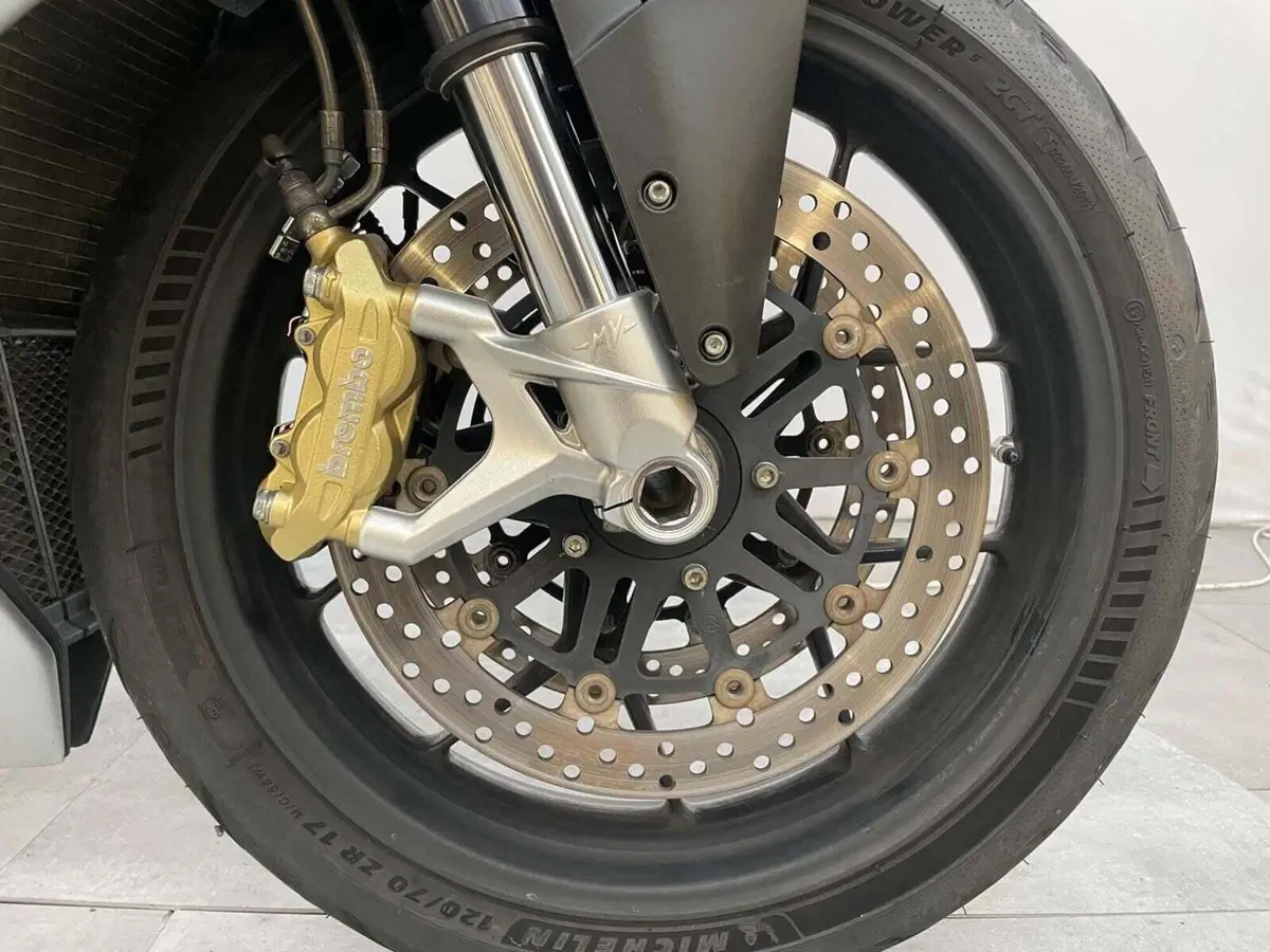 MV Agusta F3 675 EAS ABS (2011 - 17) (8)