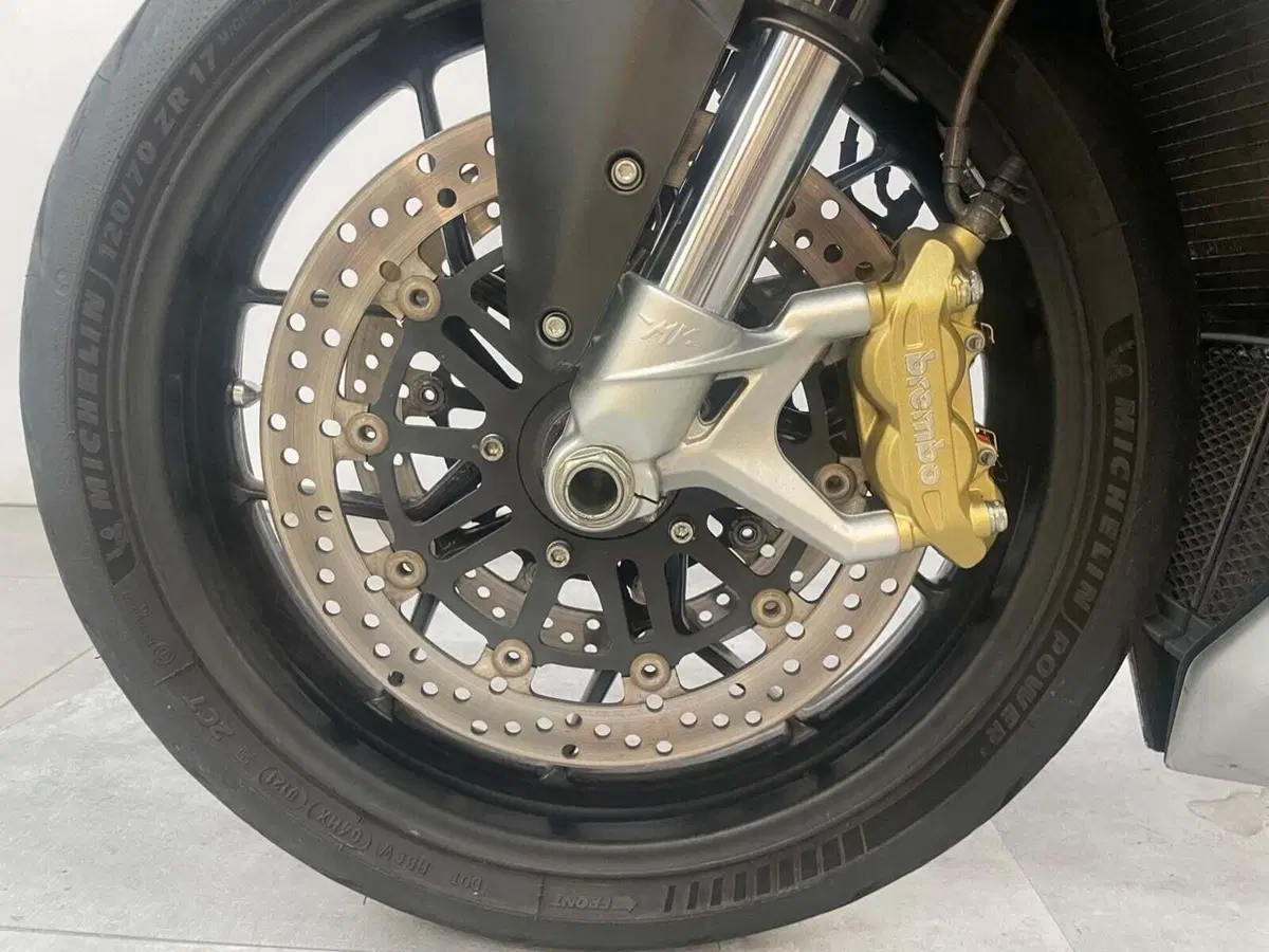 MV Agusta F3 675 EAS ABS (2011 - 17) (19)