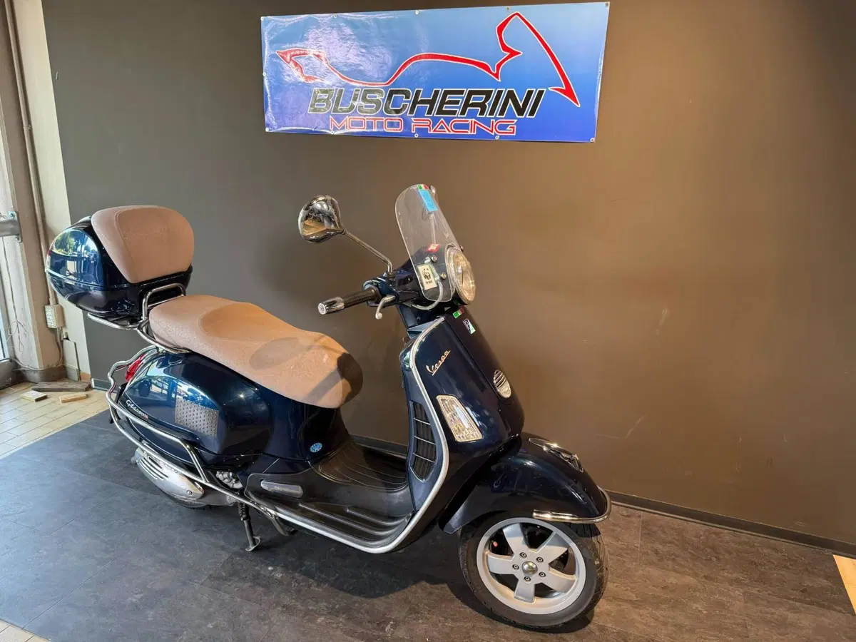 Vespa GTS 250 i.e.