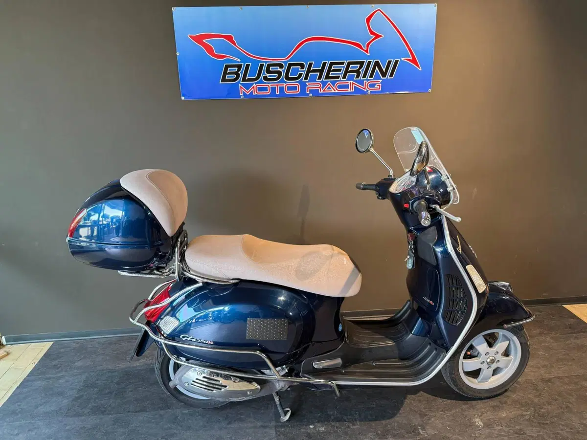 Vespa GTS 250 i.e. (5)