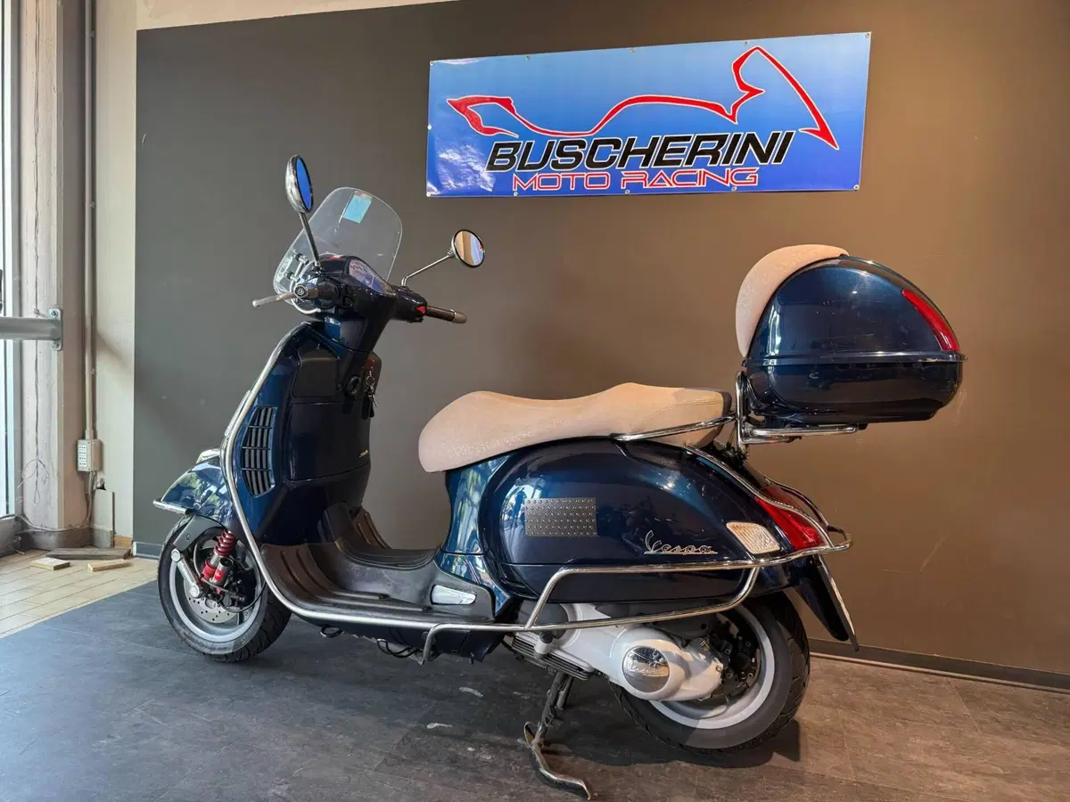 Vespa GTS 250 i.e. (6)