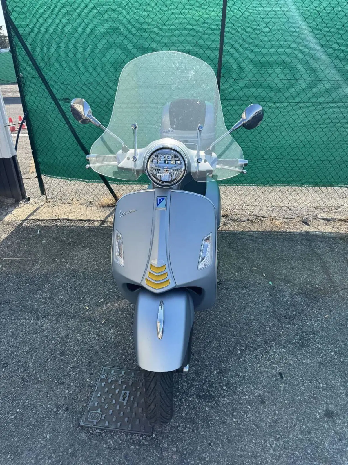 Vespa GTS 300 Supertech Hpe (2021 - 22) (2)