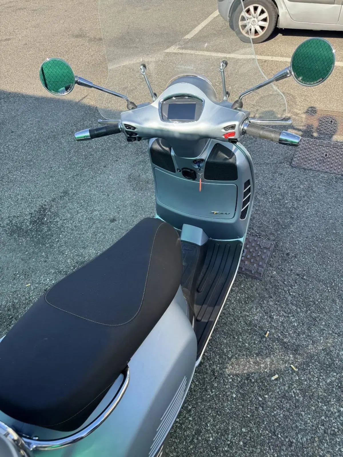 Vespa GTS 300 Supertech Hpe (2021 - 22) (3)