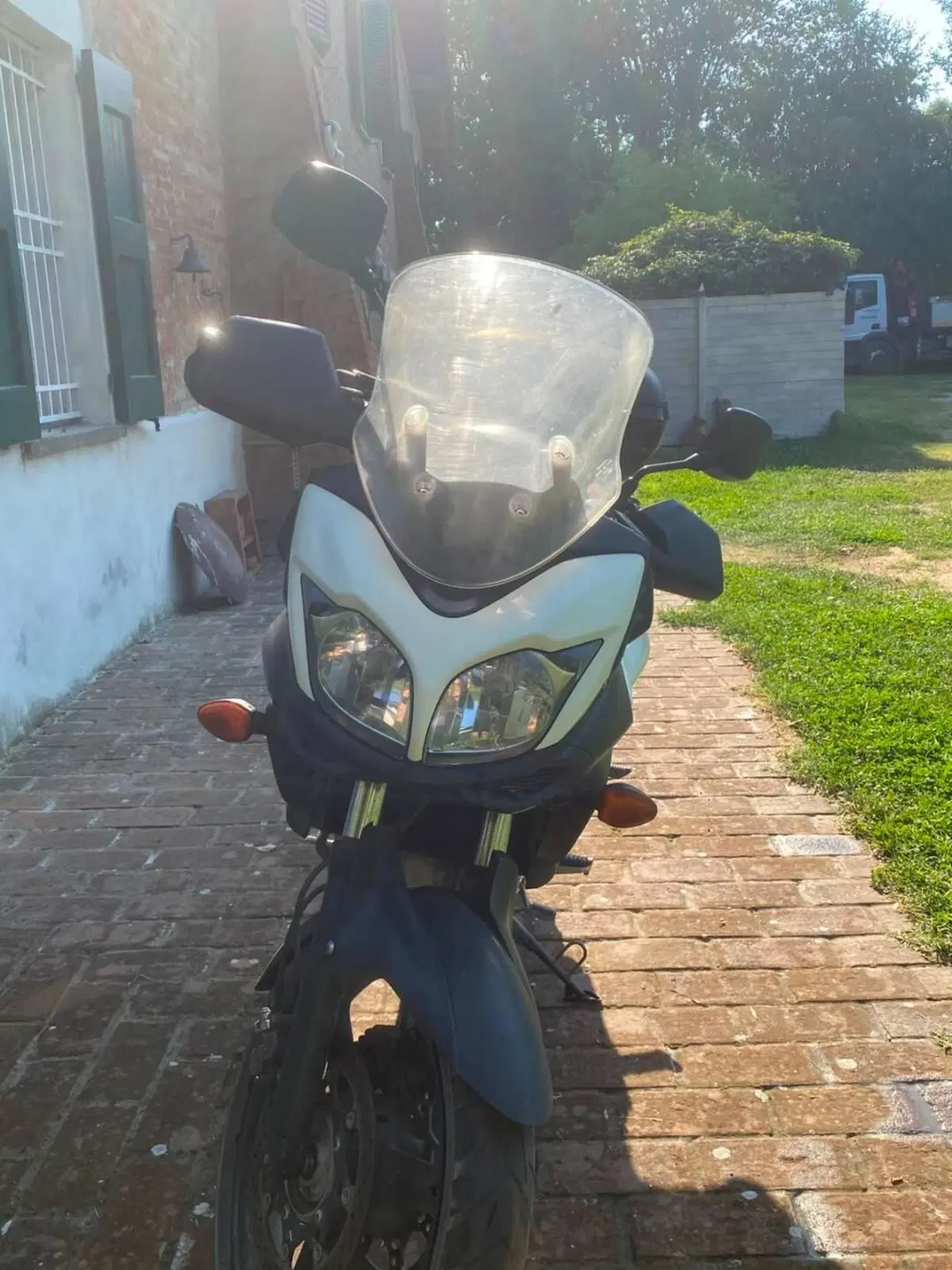 Suzuki V-Strom 650 ABS (2011 - 17) (3)