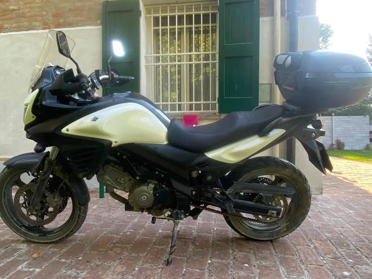 Suzuki V-Strom 650 ABS (2011 - 17) (2)
