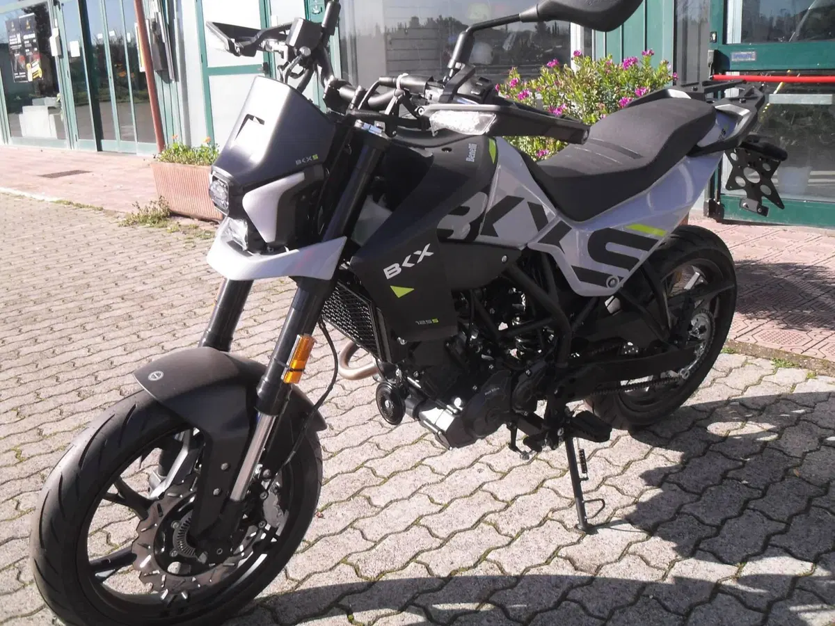 Benelli BKX 125 S (2026) (3)