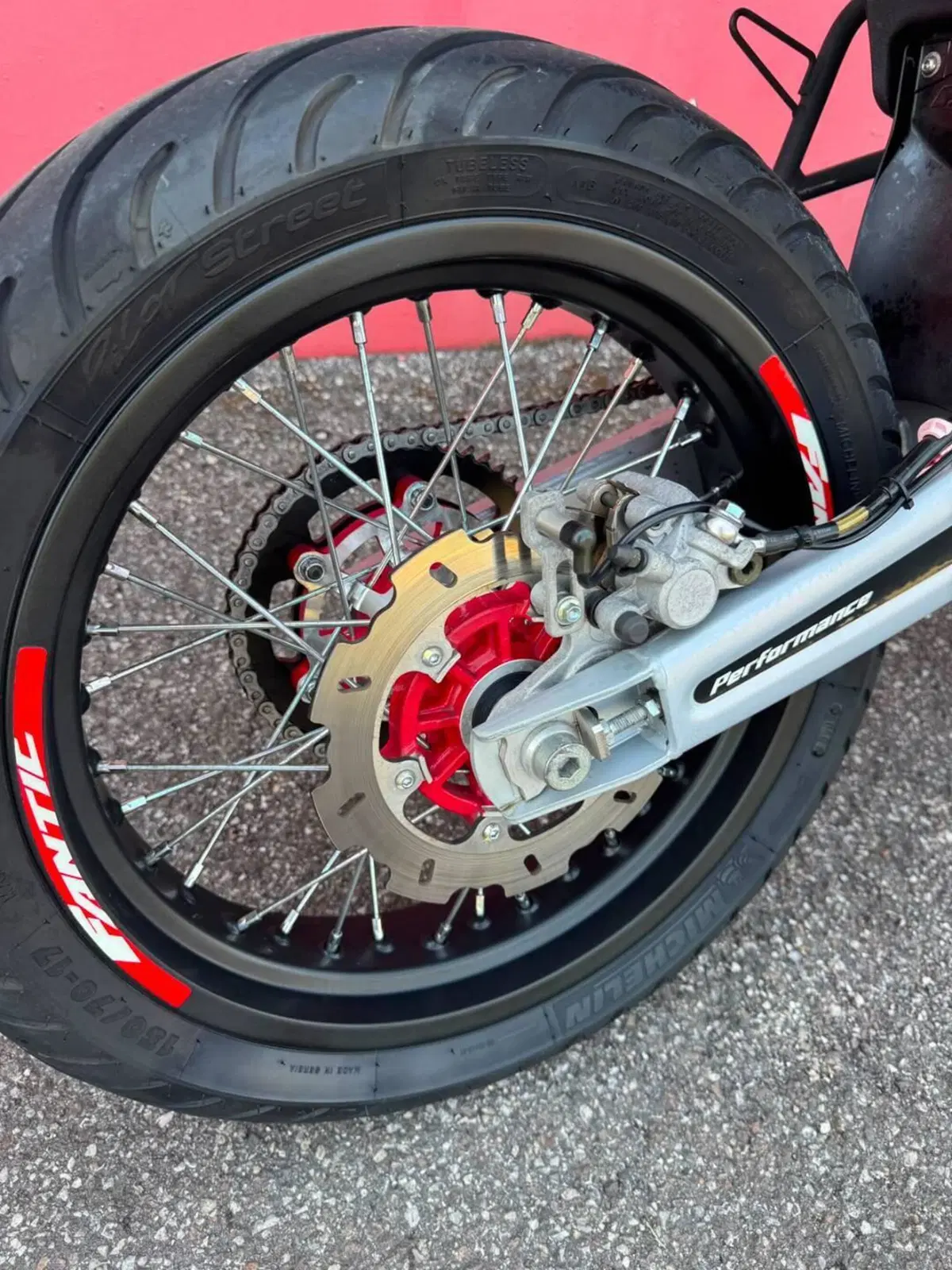 Fantic Motor Motard 125 Performance 4t (2020) (7)