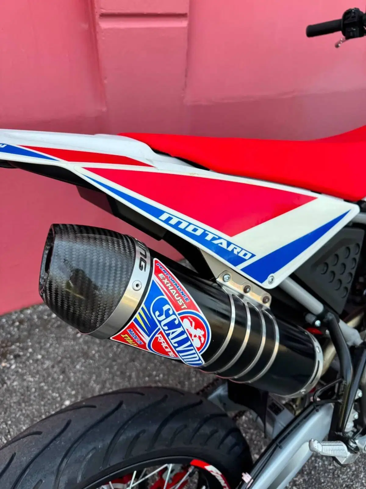 Fantic Motor Motard 125 Performance 4t (2020) (8)