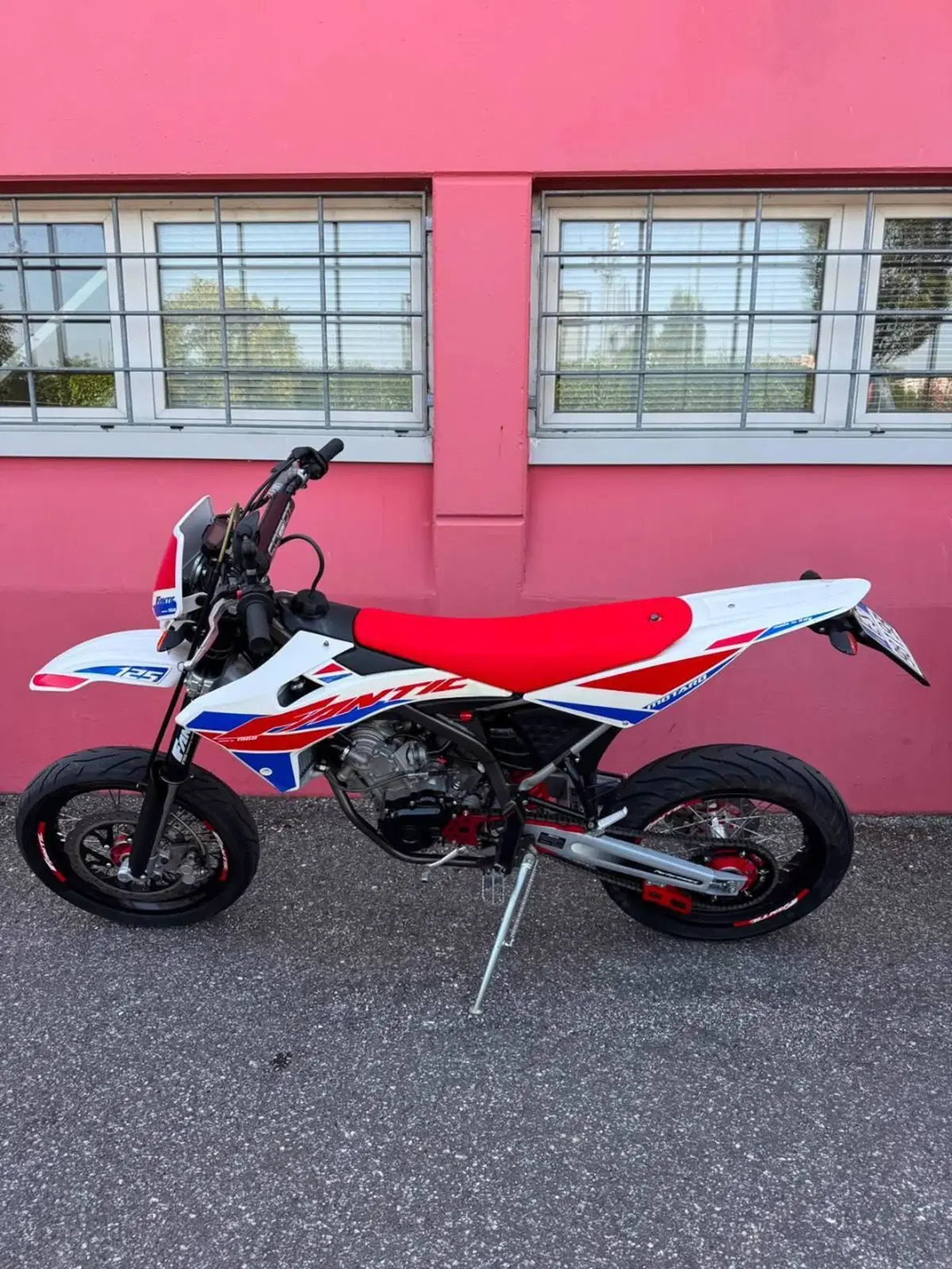 Fantic Motor Motard 125 Performance 4t (2020) (10)