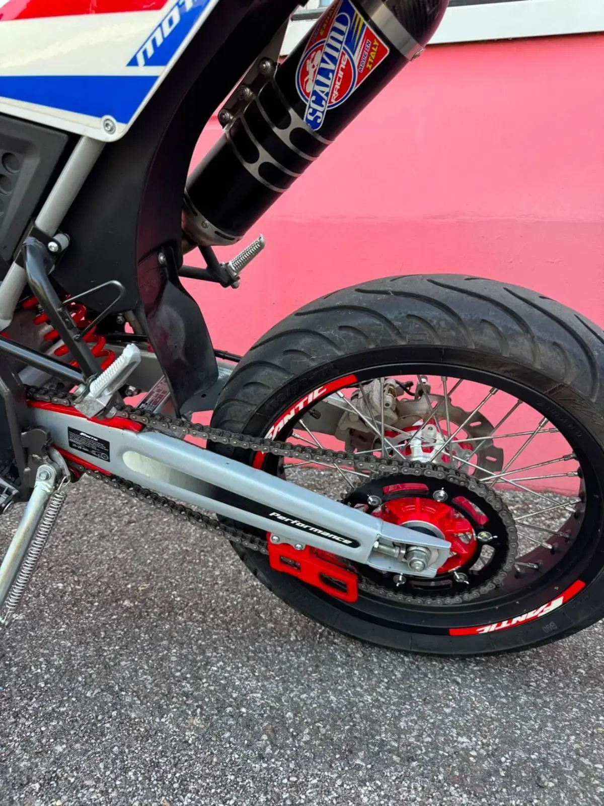 Fantic Motor Motard 125 Performance 4t (2020) (14)