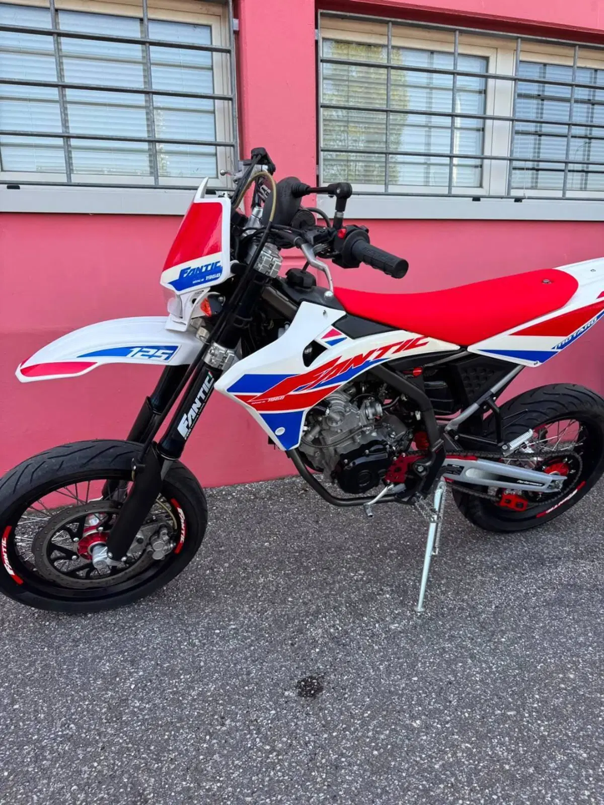 Fantic Motor Motard 125 Performance 4t (2020) (11)