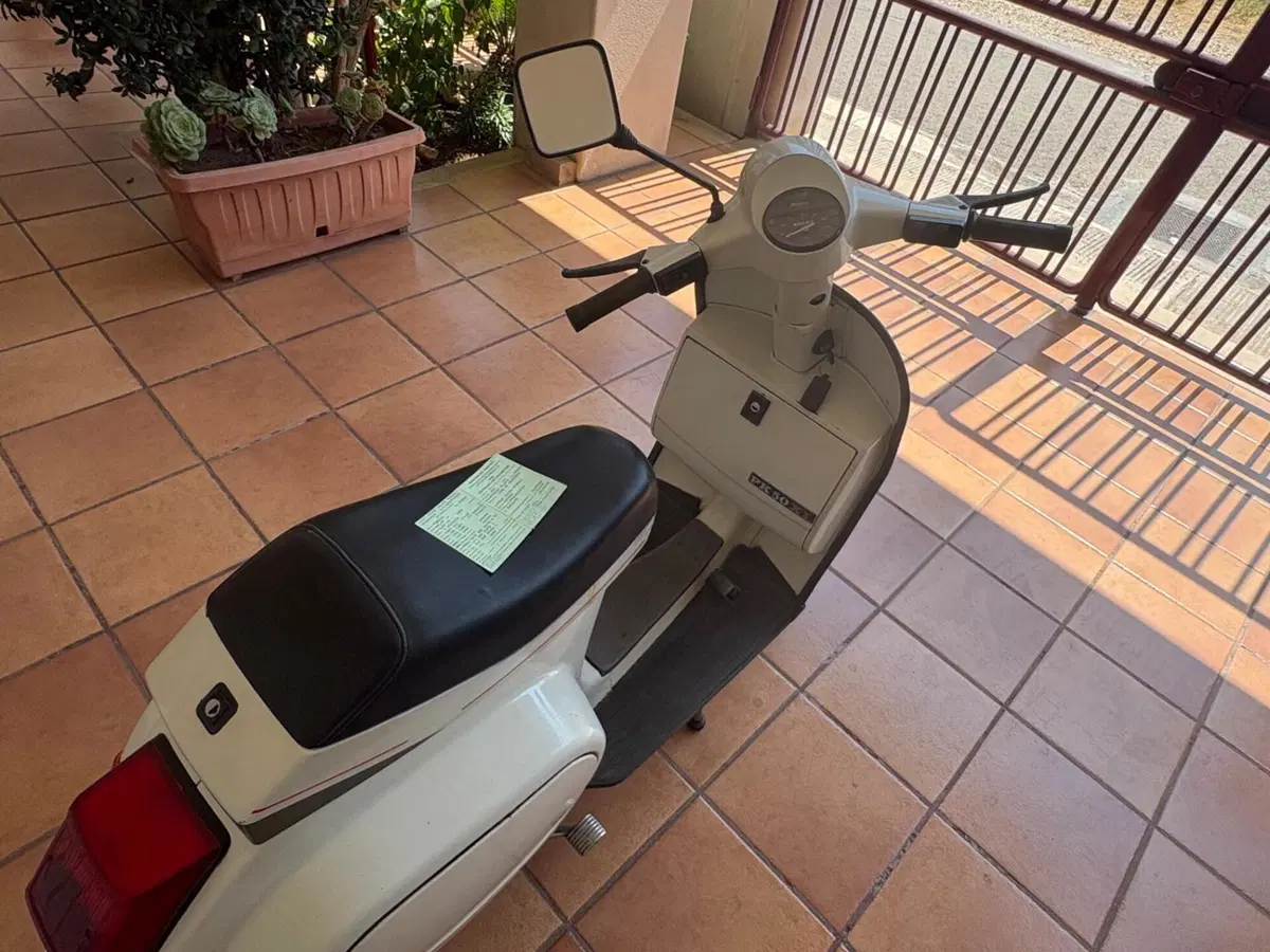 Piaggio Vespa 50 PK (5)