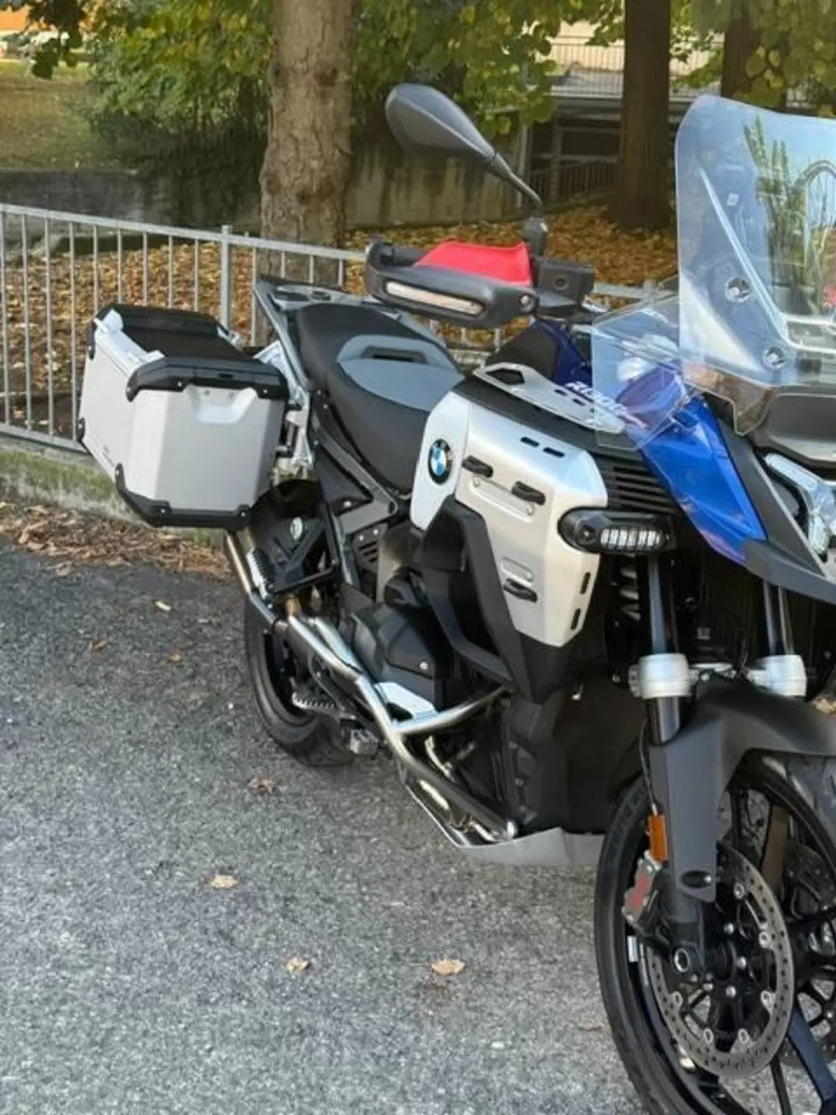 Bmw R 1300 GS Adventure Trophy (2025 - 26) (8)