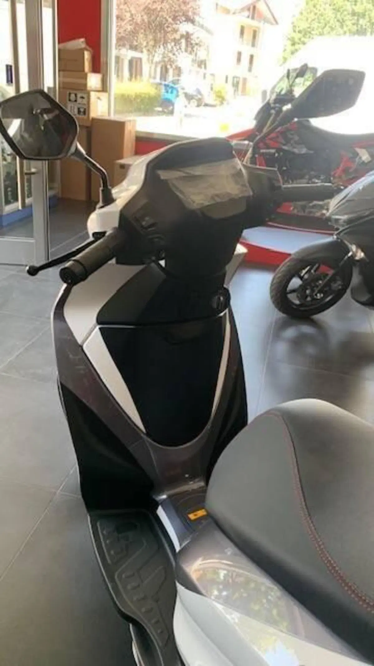 Morbidelli SC125LX (2024 - 26) (4)