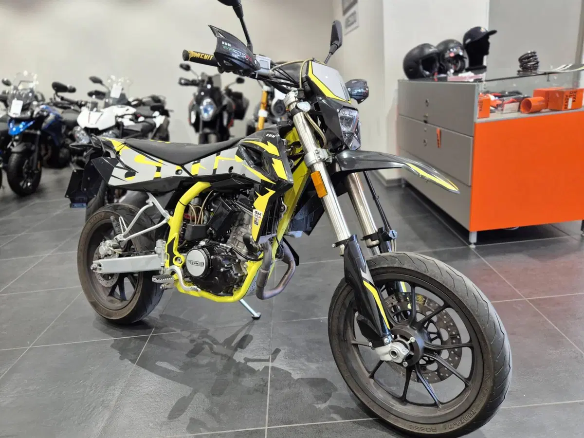 Swm SM 125 R (2017 - 20) (4)