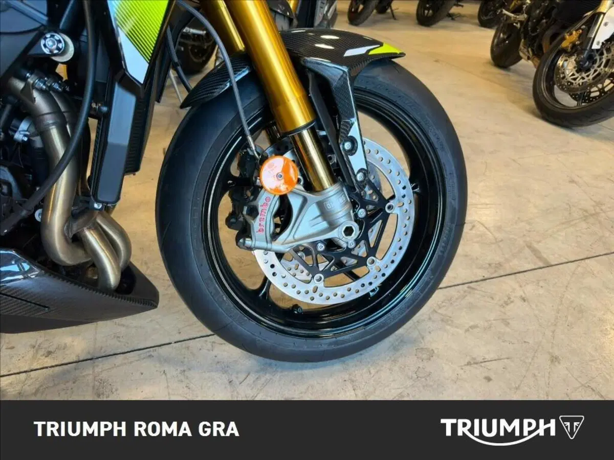 Triumph Street Triple 765 Moto2 (2026) (7)