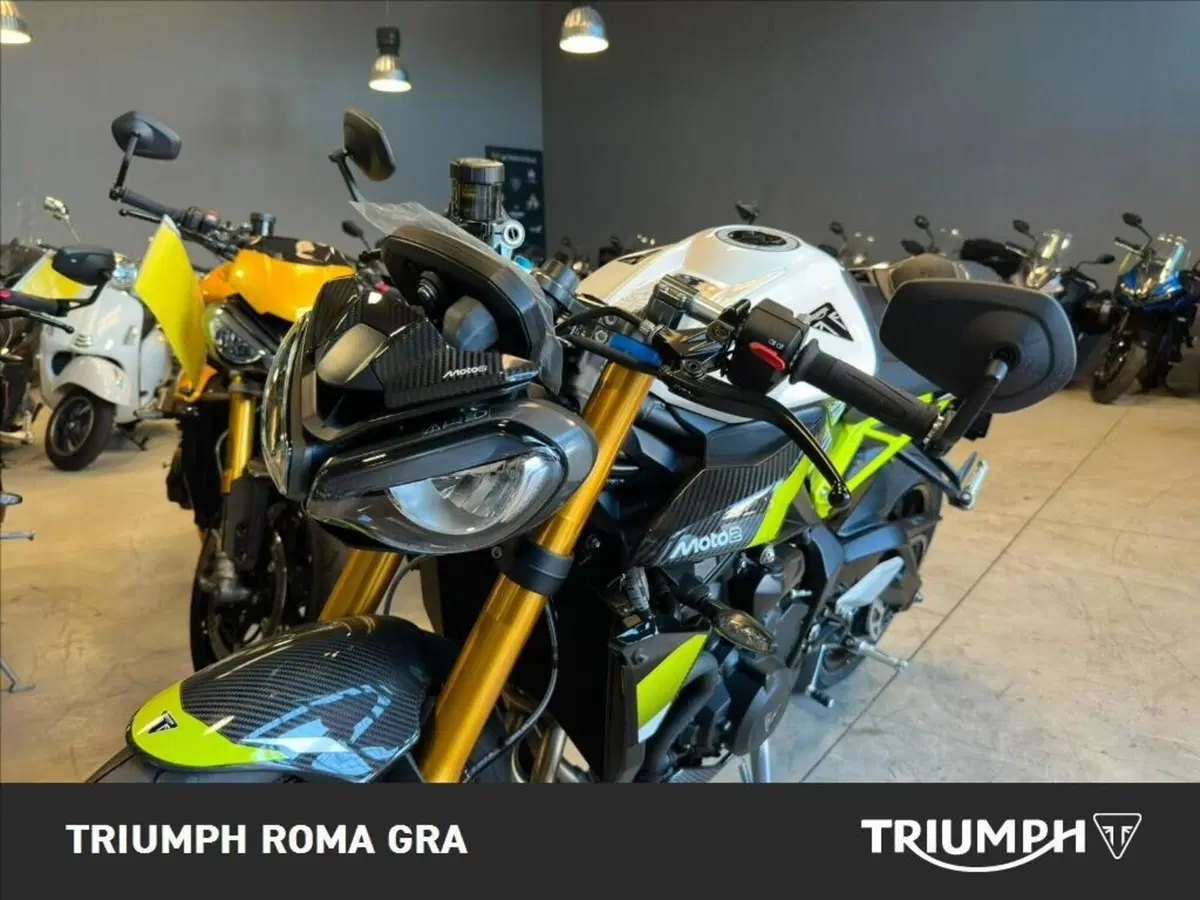 Triumph Street Triple 765 Moto2 (2026) (12)