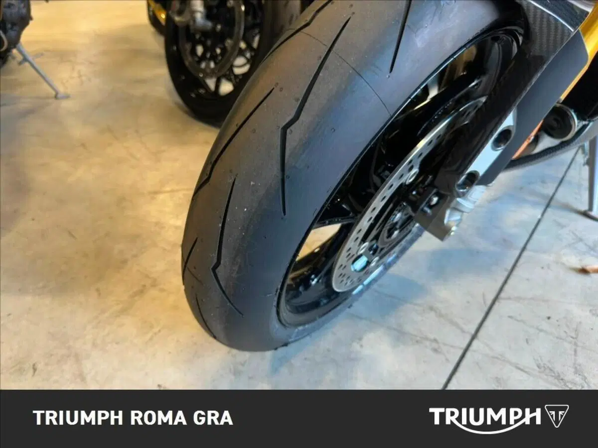 Triumph Street Triple 765 Moto2 (2026) (22)