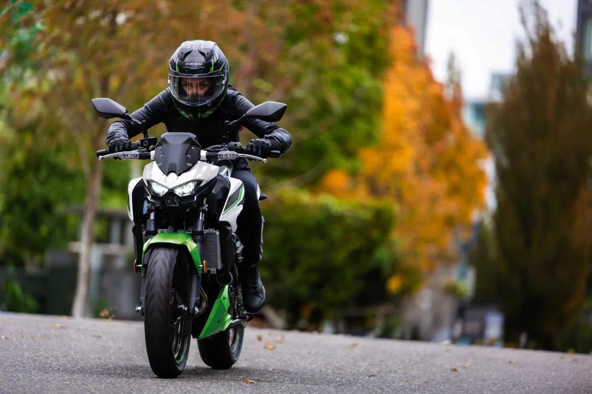 Kawasaki rifà il look per il 2027: tutte le nuove colorazioni [GALLERY] (6)