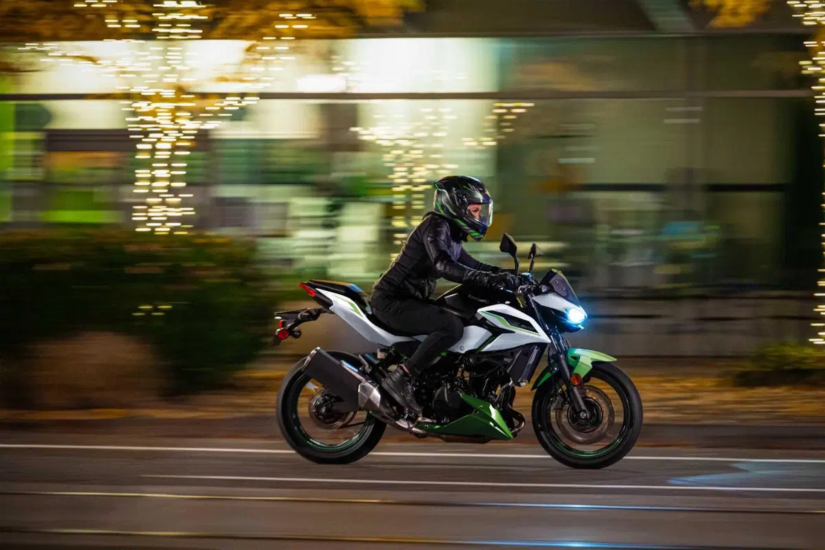 Kawasaki rifà il look per il 2027: tutte le nuove colorazioni [GALLERY] (8)