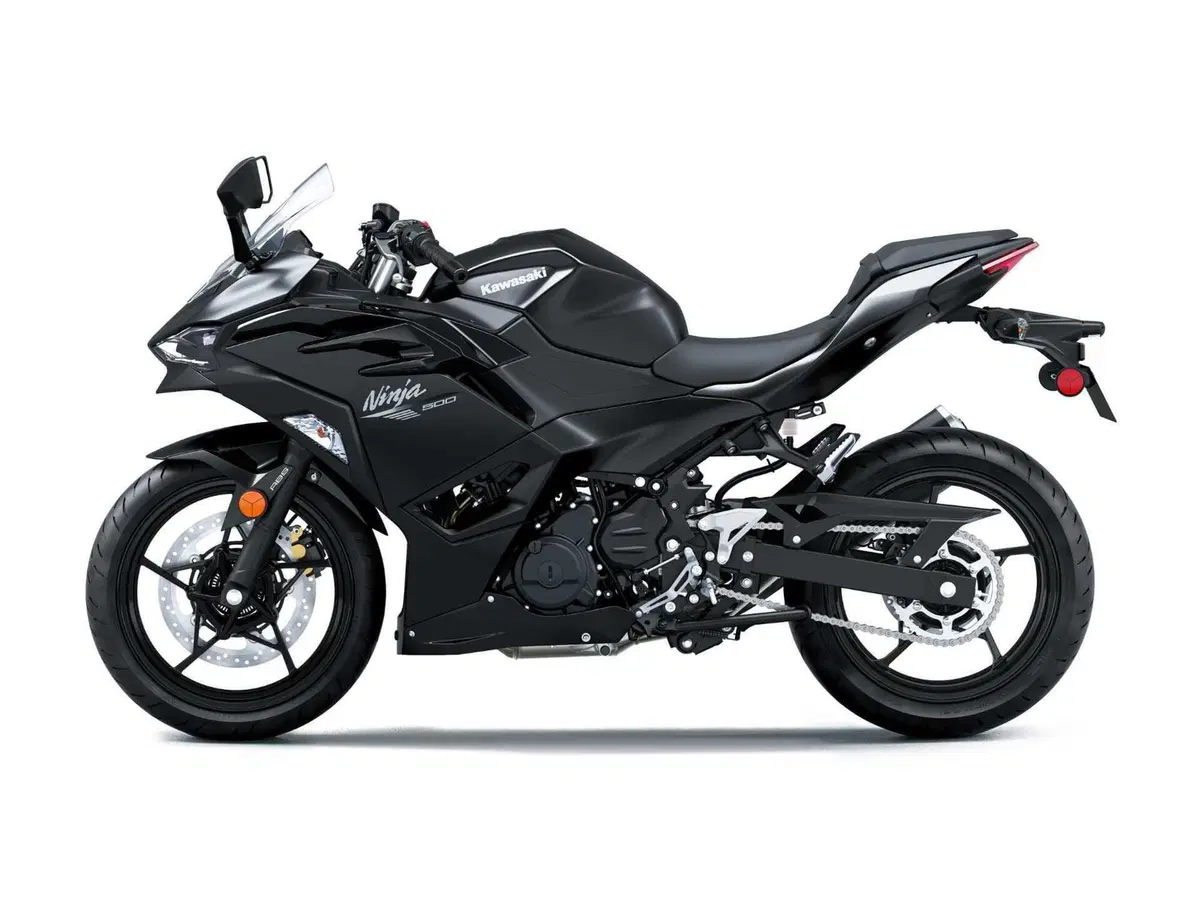 Kawasaki rifà il look per il 2027: tutte le nuove colorazioni [GALLERY] (24)