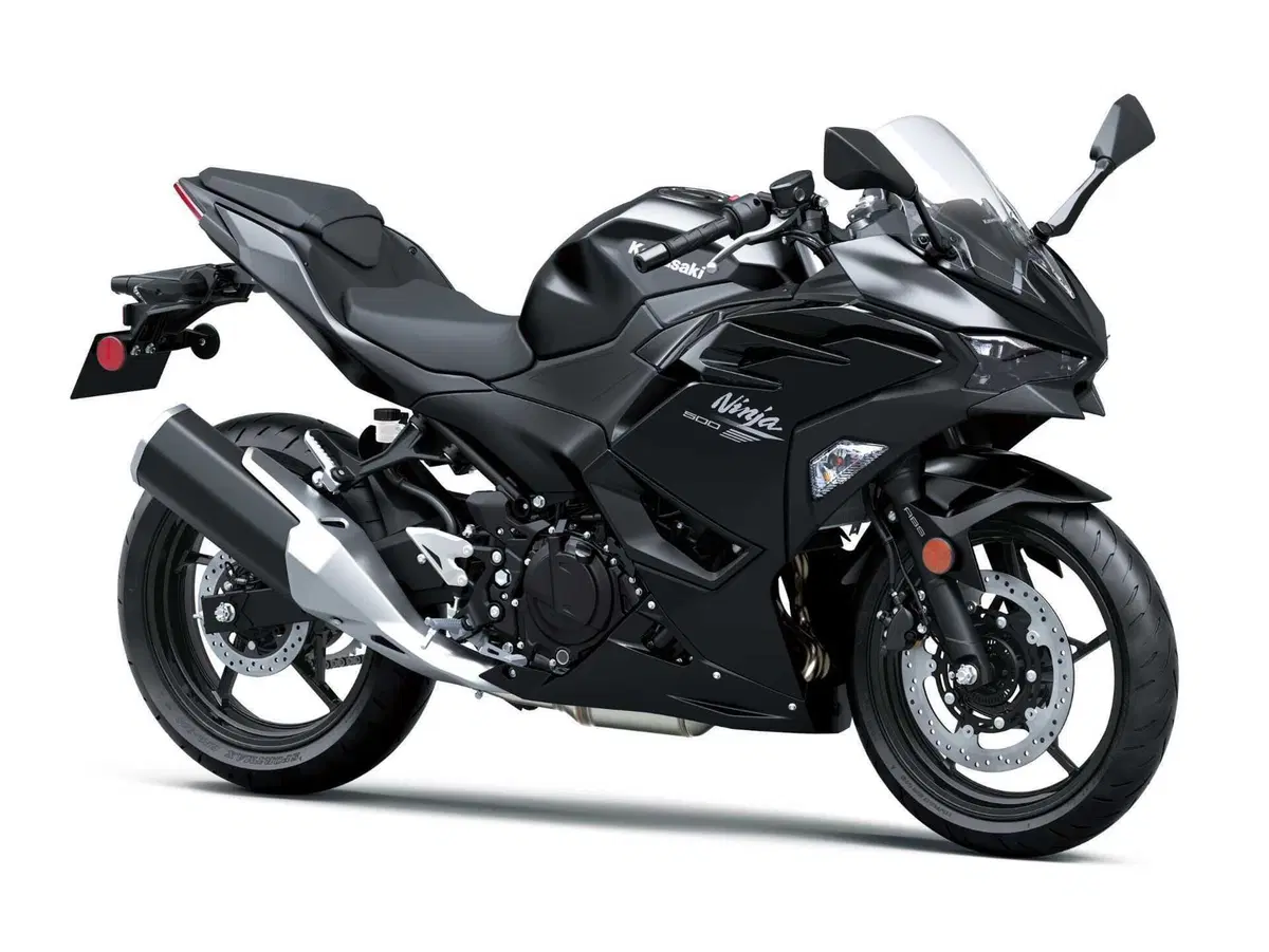 Kawasaki rifà il look per il 2027: tutte le nuove colorazioni [GALLERY] (25)