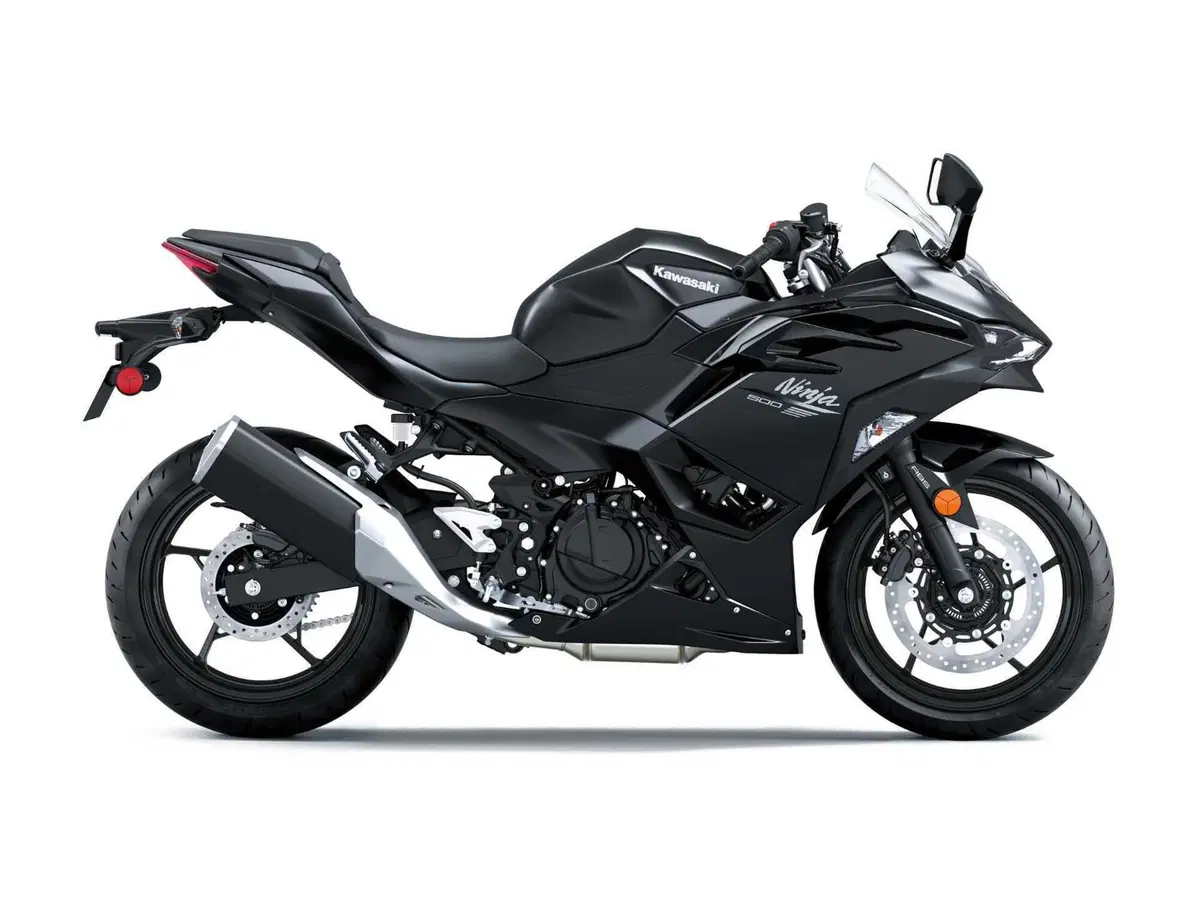 Kawasaki rifà il look per il 2027: tutte le nuove colorazioni [GALLERY] (26)