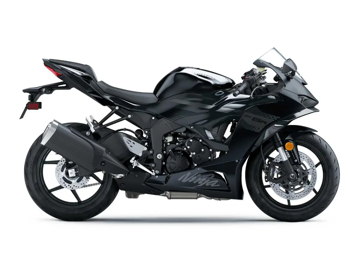 Kawasaki rifà il look per il 2027: tutte le nuove colorazioni [GALLERY] (27)