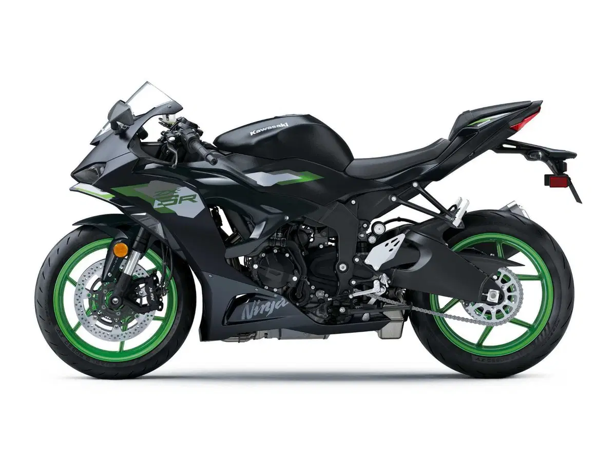 Kawasaki rifà il look per il 2027: tutte le nuove colorazioni [GALLERY] (31)