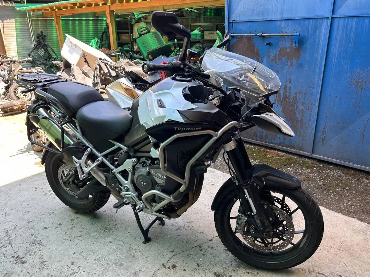 Triumph Tiger 1200 GT Explorer (2022 - 23) (3)