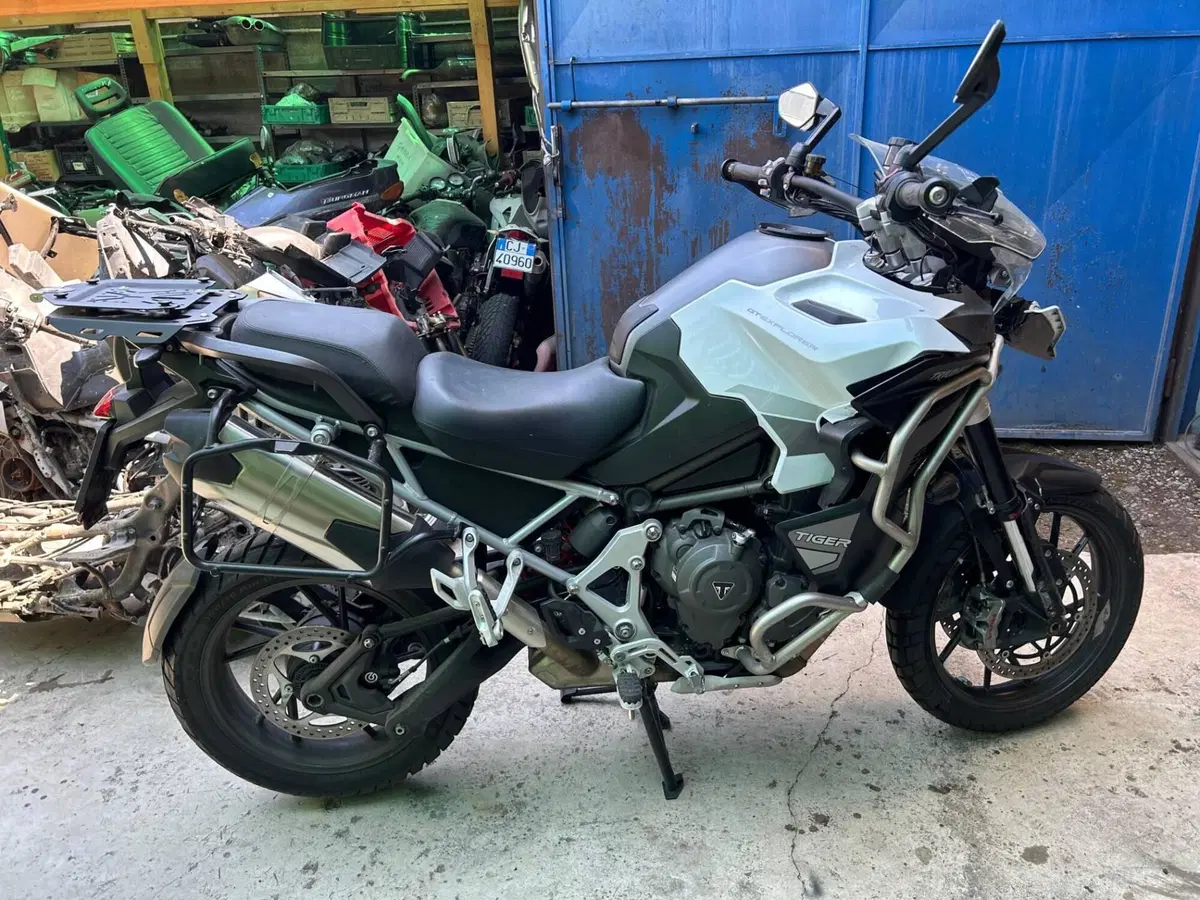 Triumph Tiger 1200 GT Explorer (2022 - 23) (4)