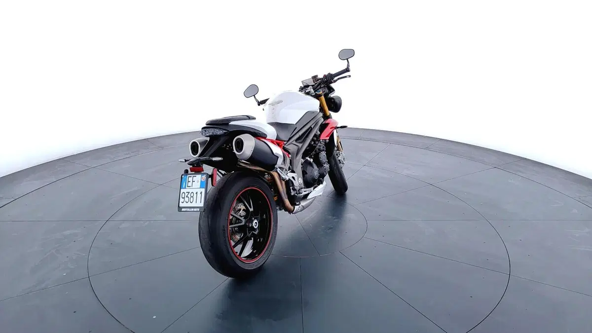 Triumph Speed Triple 1050 R ABS (2016 - 17) (3)