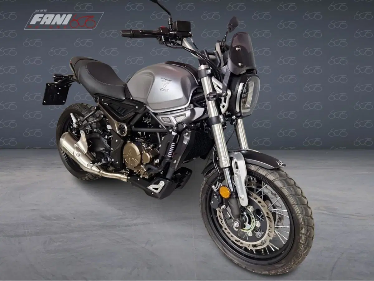 Voge Trofeo 300AC (2021 - 26) (2)