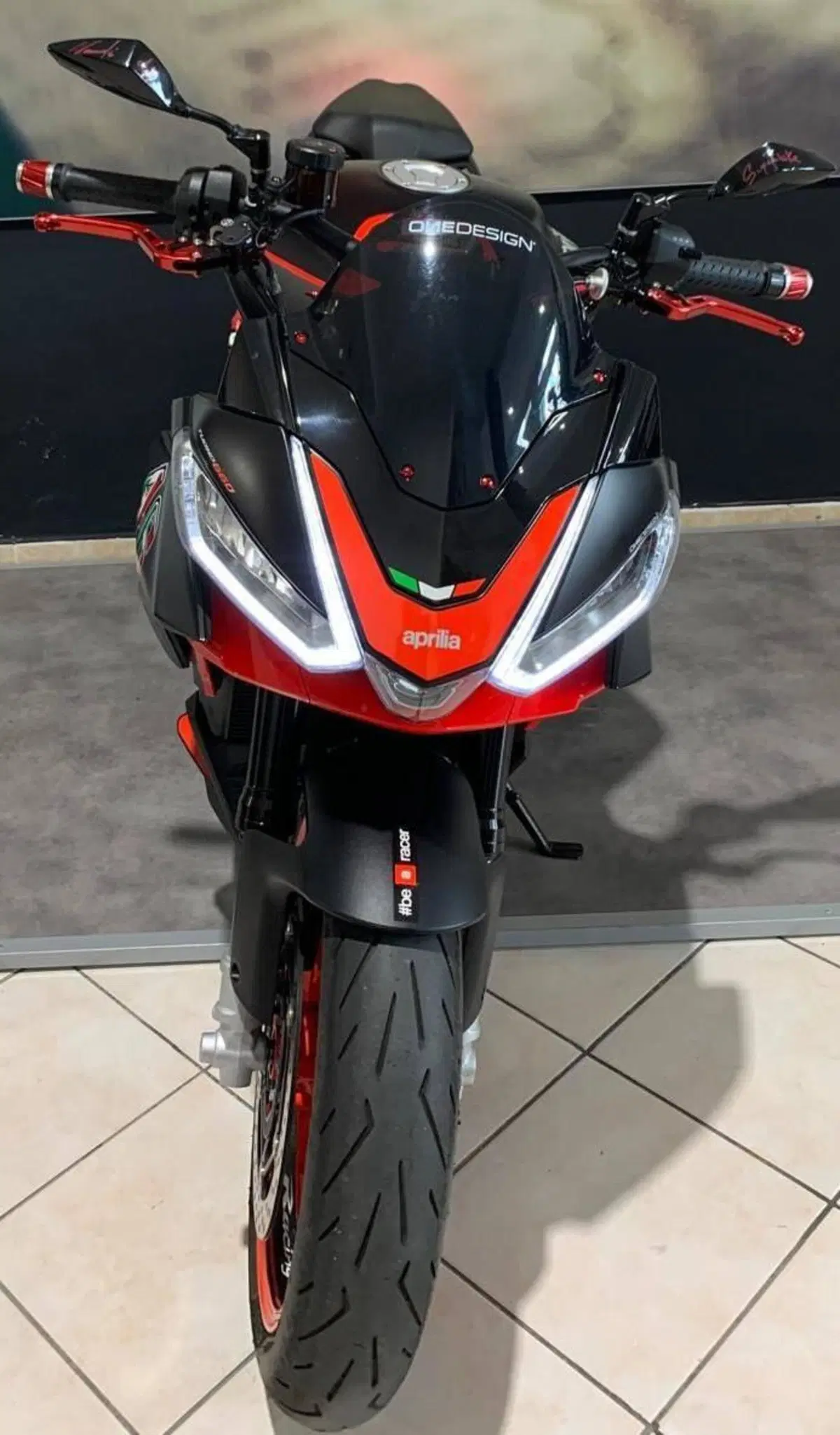 Aprilia Tuono 660 (2021 - 25) (2)