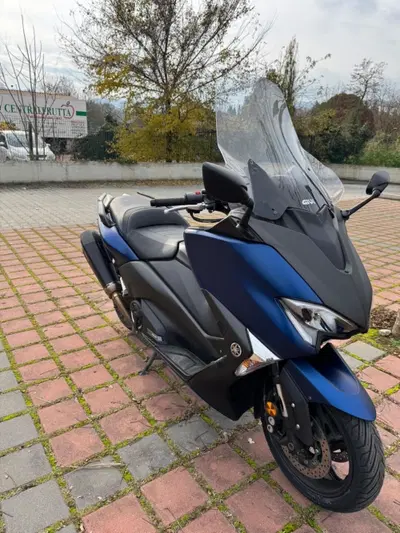 Yamaha T-Max 530 SX (2017 - 19) usata