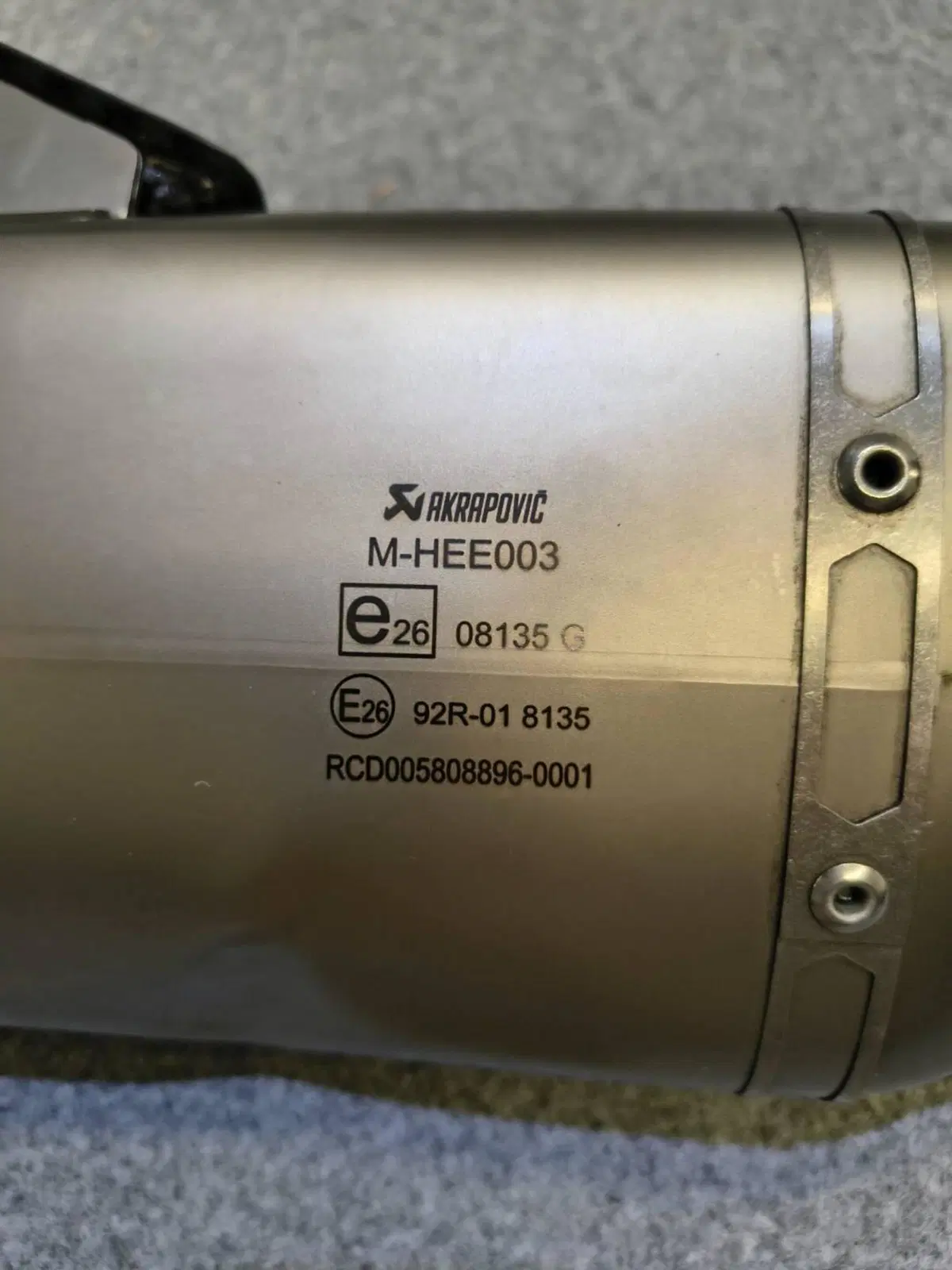 Scarico AKRAPOVIC Yamaha R1 17 - 24 Titanio (6)