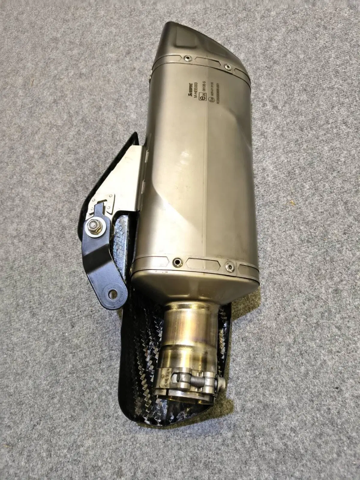 Scarico AKRAPOVIC Yamaha R1 17 - 24 Titanio (13)