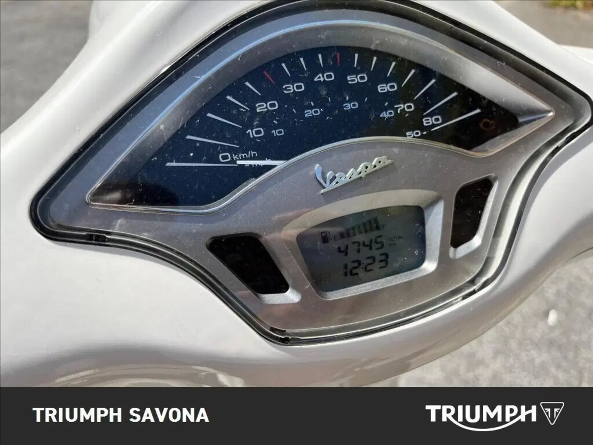 Vespa Primavera 50 (2021 - 23) (14)