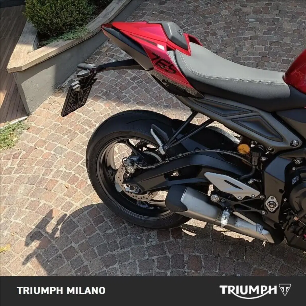 Triumph Street Triple 765 RS (2023 - 26) (2)