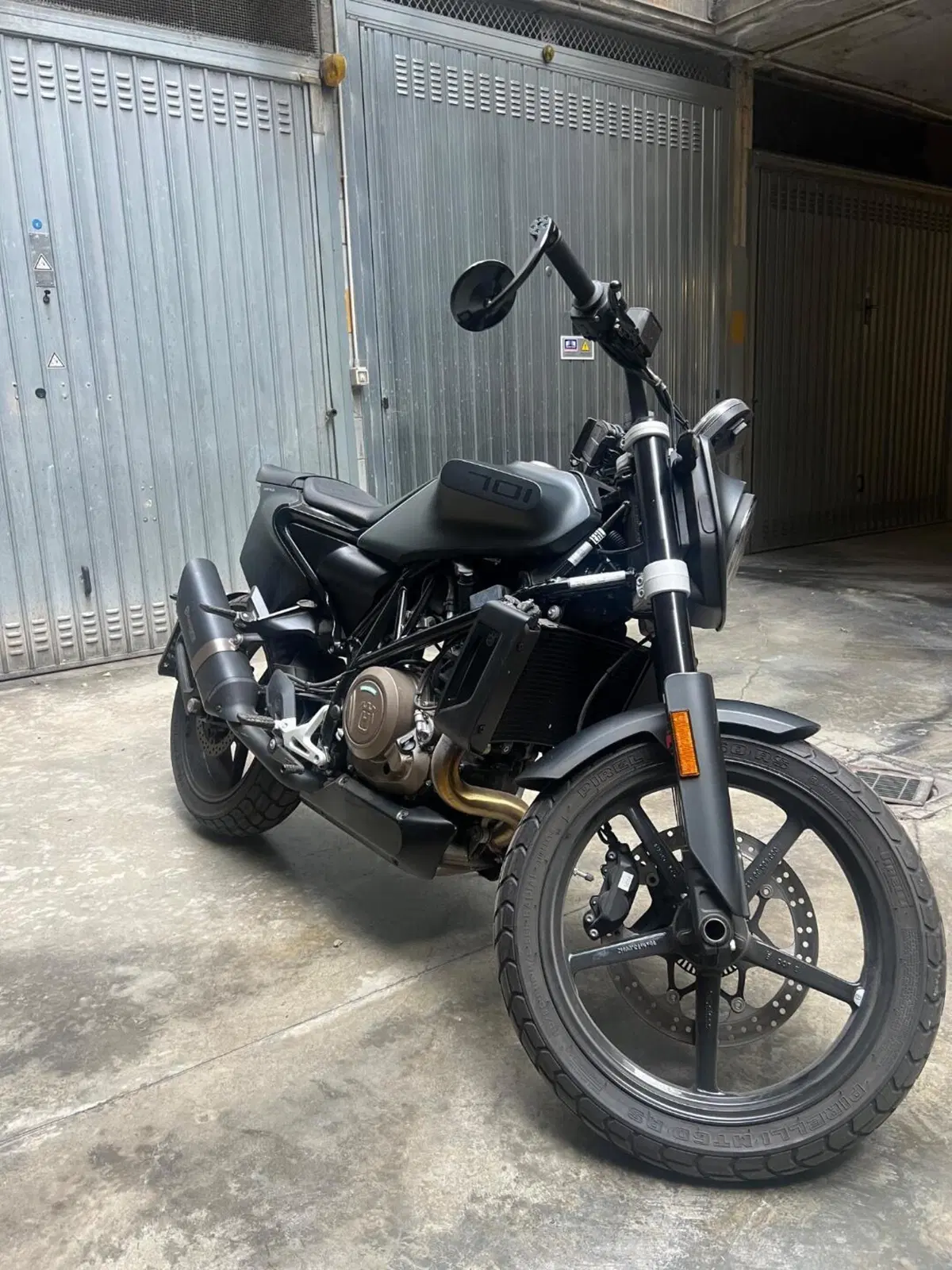 Husqvarna Svartpilen 701 (2019) (9)