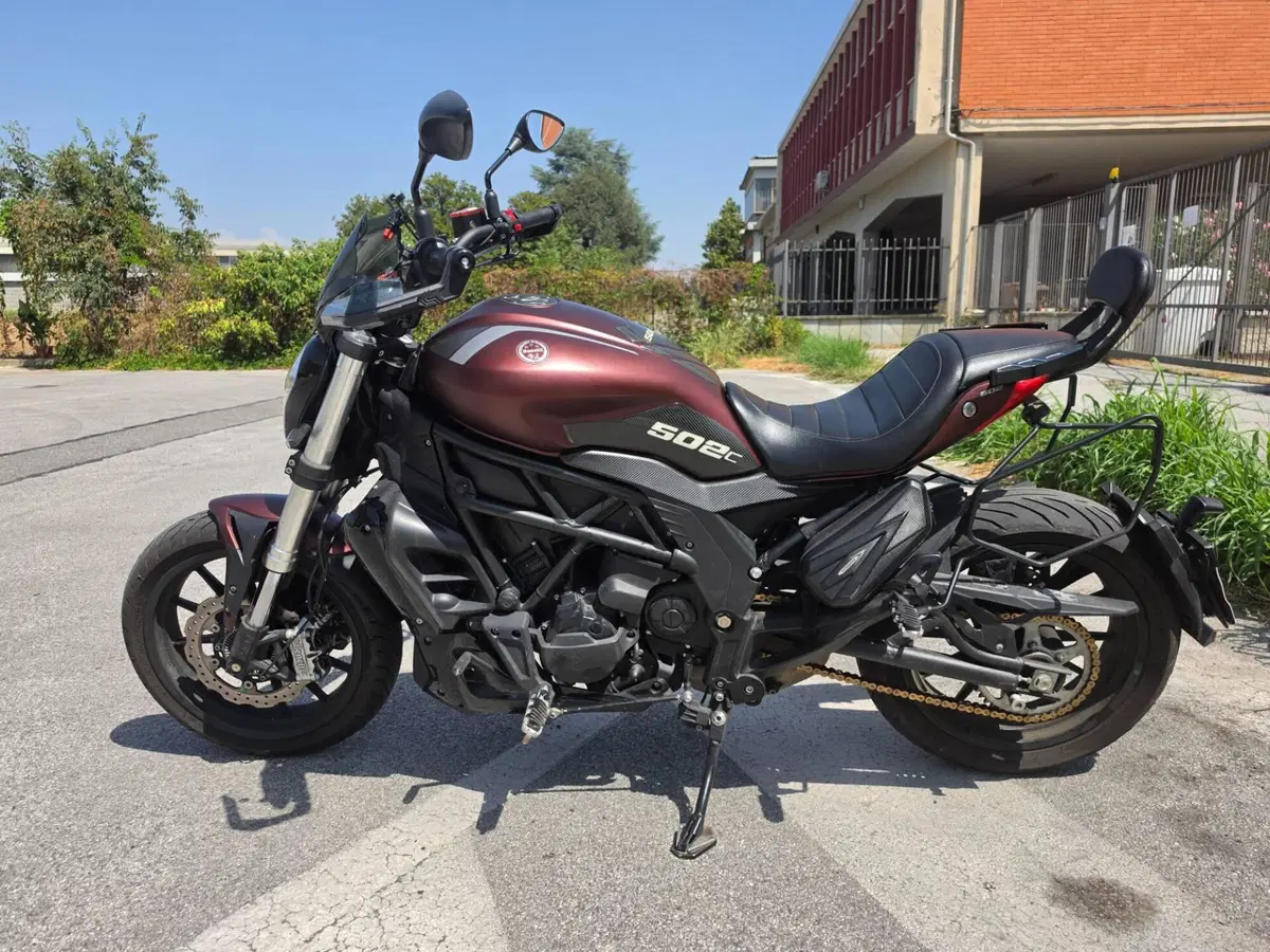 Benelli 502 C (2021 - 25) (2)