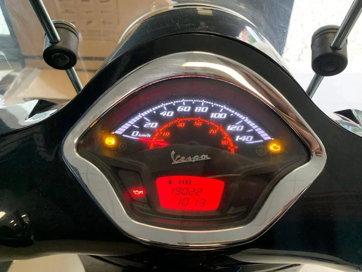 Vespa GTS 300 Super (2023 - 24) (4)