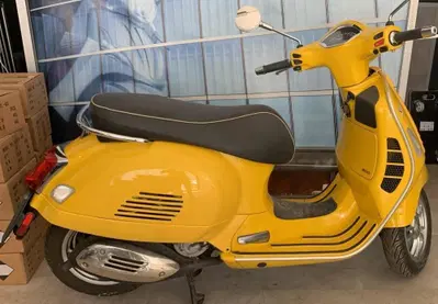 Vespa GTS 300 Hpe (2019) usata