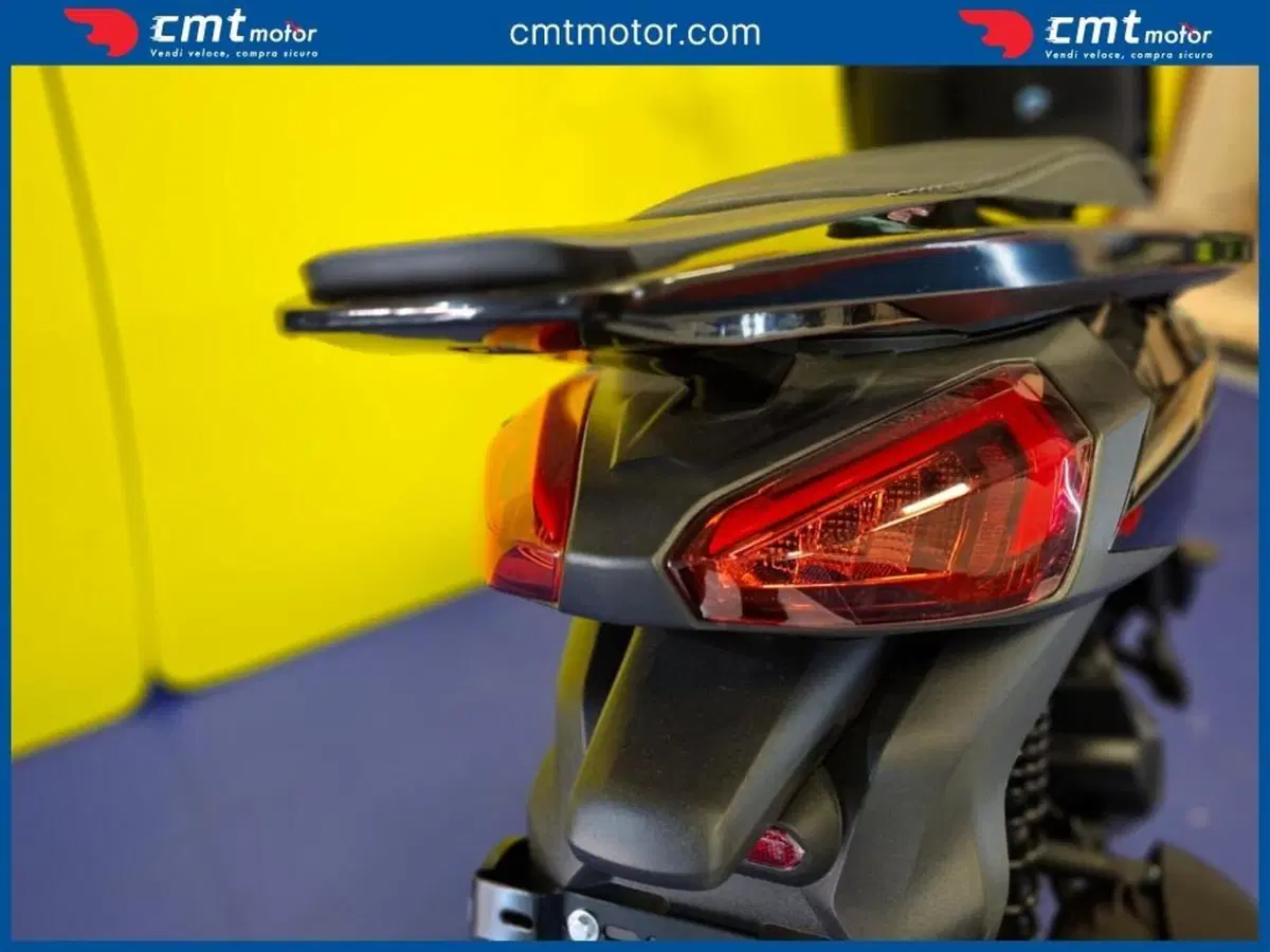 Swm C-Fly 125 (2026) (7)