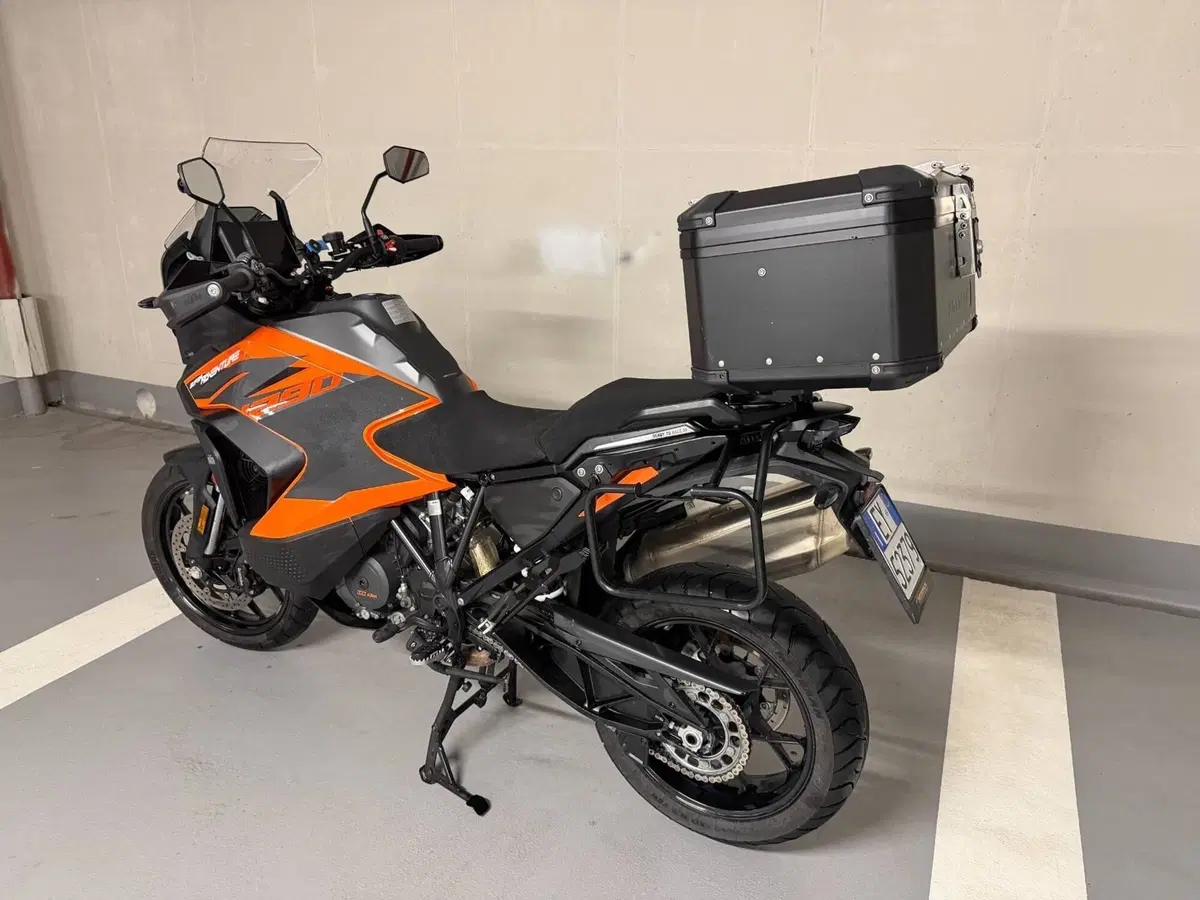 KTM 1290 Super Adventure S (2022 - 25) (5)