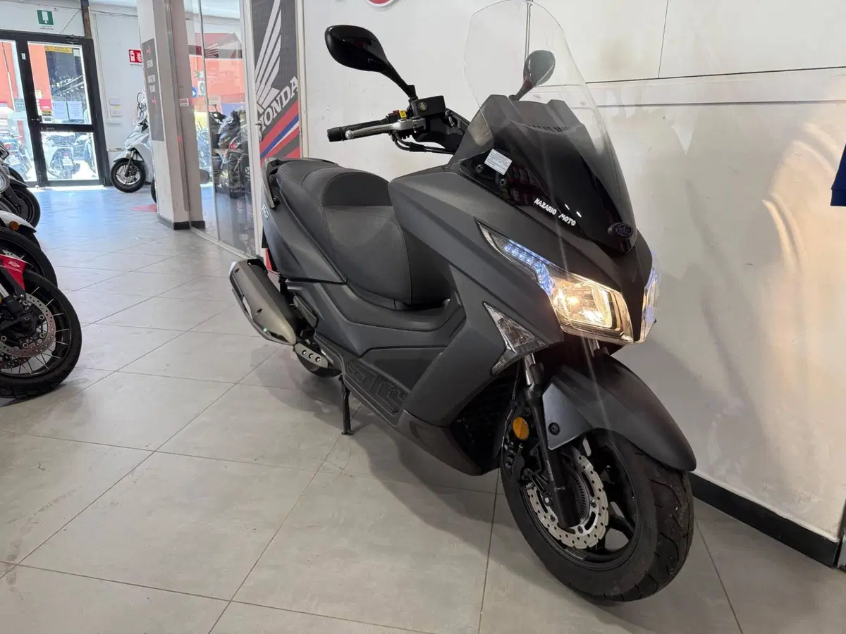 Kymco X-Town 300i City (2020) (4)