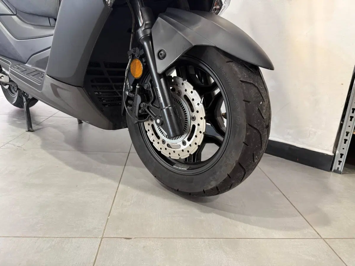 Kymco X-Town 300i City (2020) (11)