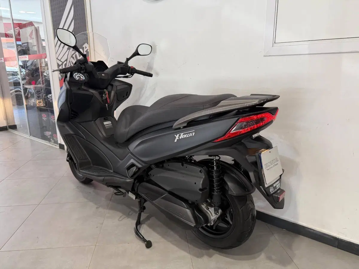Kymco X-Town 300i City (2020) (5)